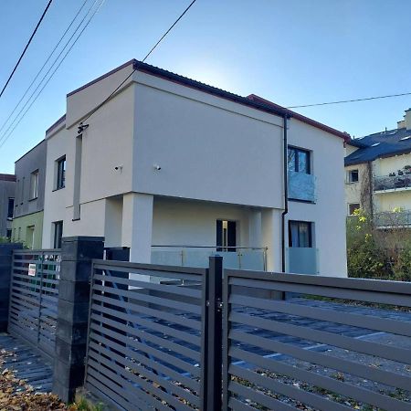 Bmh Apartments Жешув Экстерьер фото